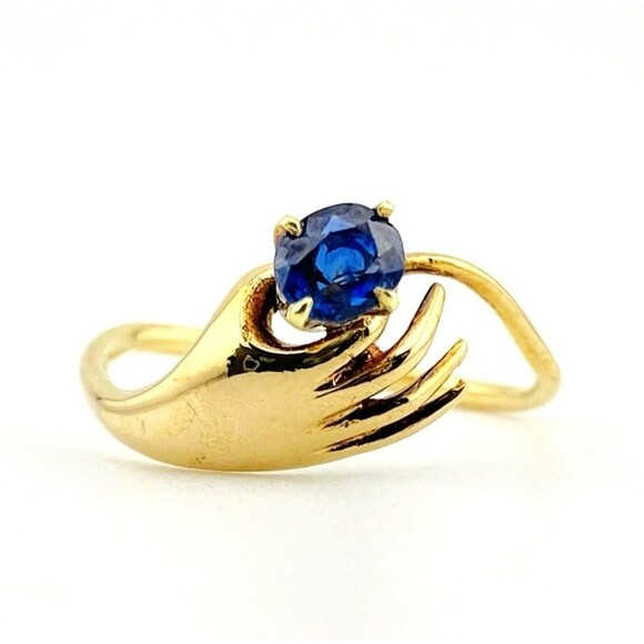 Hand Holding a Sapphire 14k Gold Ring - Estate Vintage Figural Jewelry - Picture 1 of 5